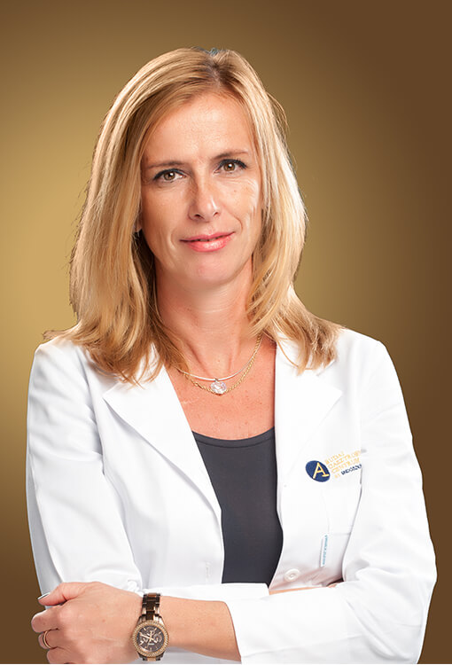Dr.-Lásztity-Natália