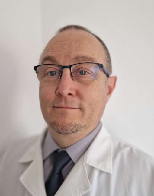 Dr Vas Roland
